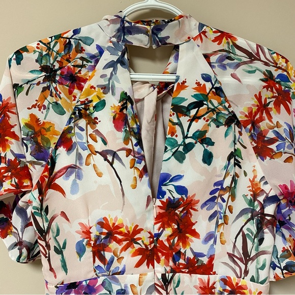 Adelyn Rae Floral Romper - Picture 6 of 7